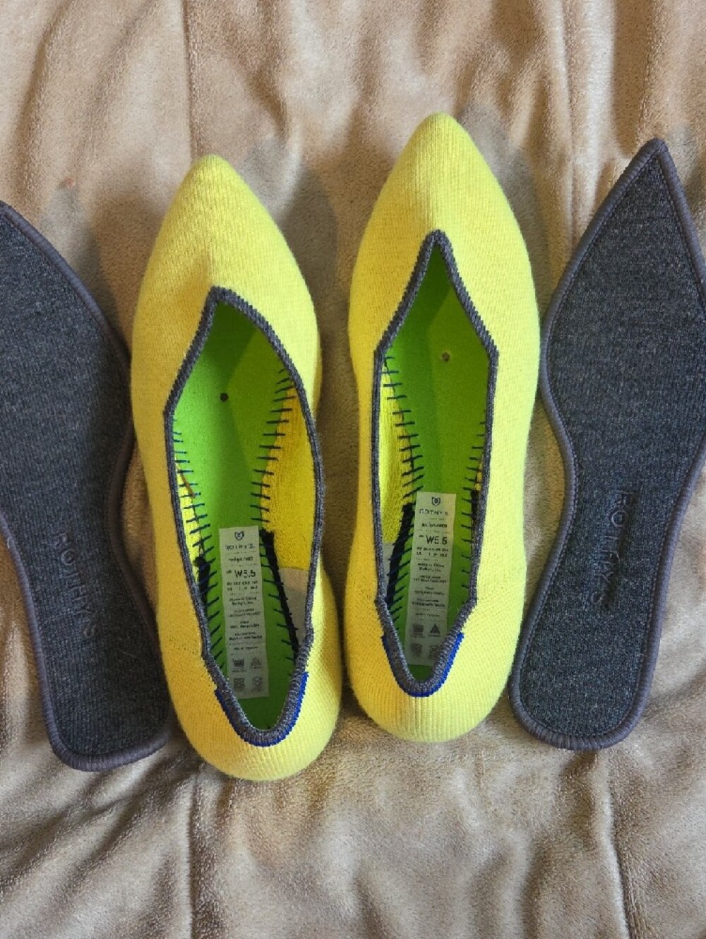 Rothys The Point *Wool* - Picture 3 of 3